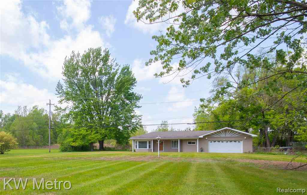 Homes For Sale - 10800 Holland Road <br/> Taylor, MI 48180