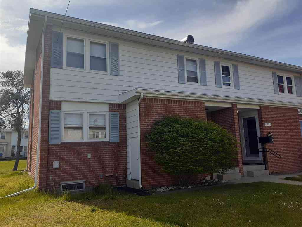 Condo For Sale - 8113 A Colorado Street <br/> Iosco County, Oscoda, MI 48750