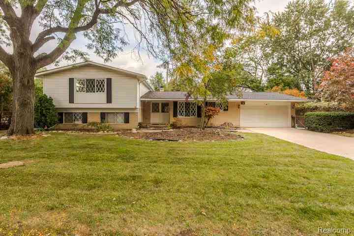 Homes For Sale - 11261 Alger Street <br/> Warren, MI 48093