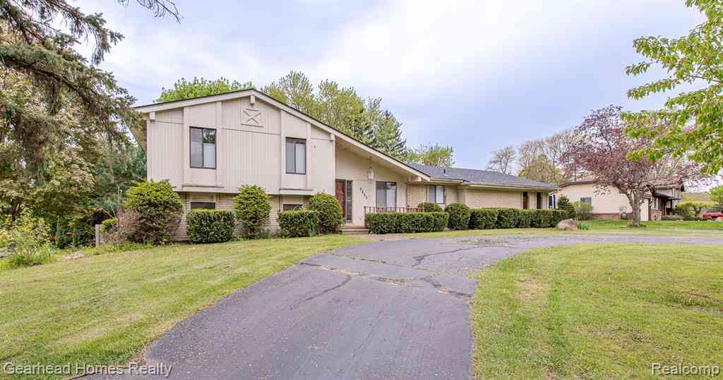 Homes For Sale - 5453 Chanto Drive <br/> Clarkston, MI 48346