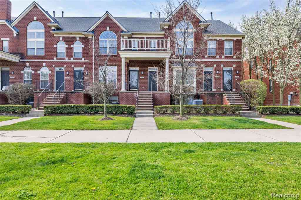 Condo For Sale - 3214 Camden Drive  #UNIT 28<br/> Troy, MI 48084