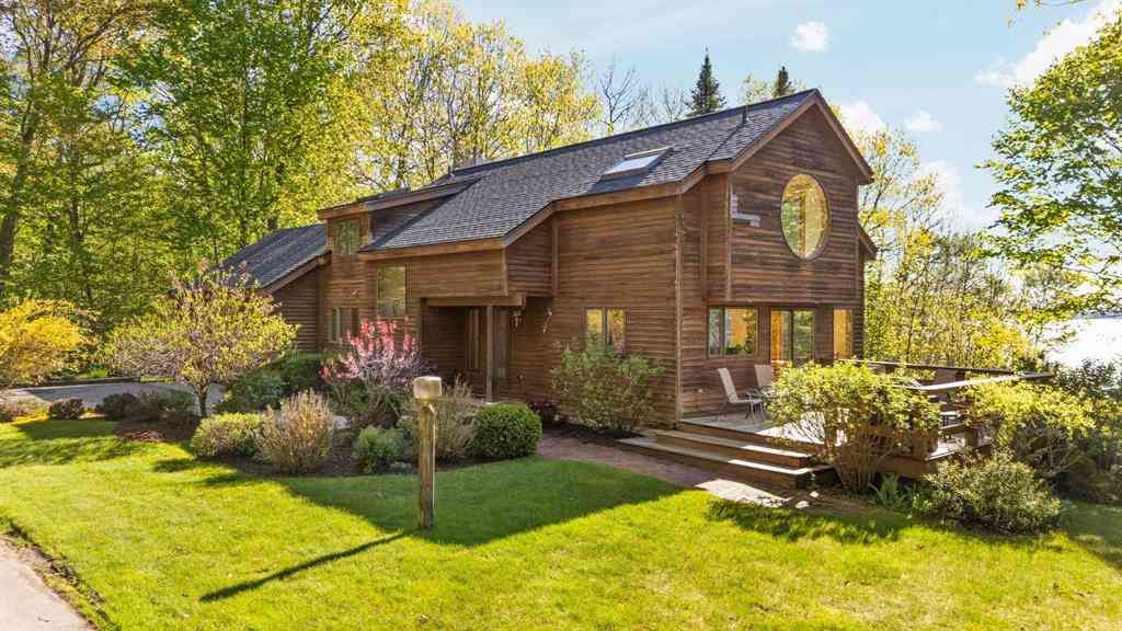 Homes For Sale - 9393 Lou-len Lane <br/> Traverse City, MI 49684