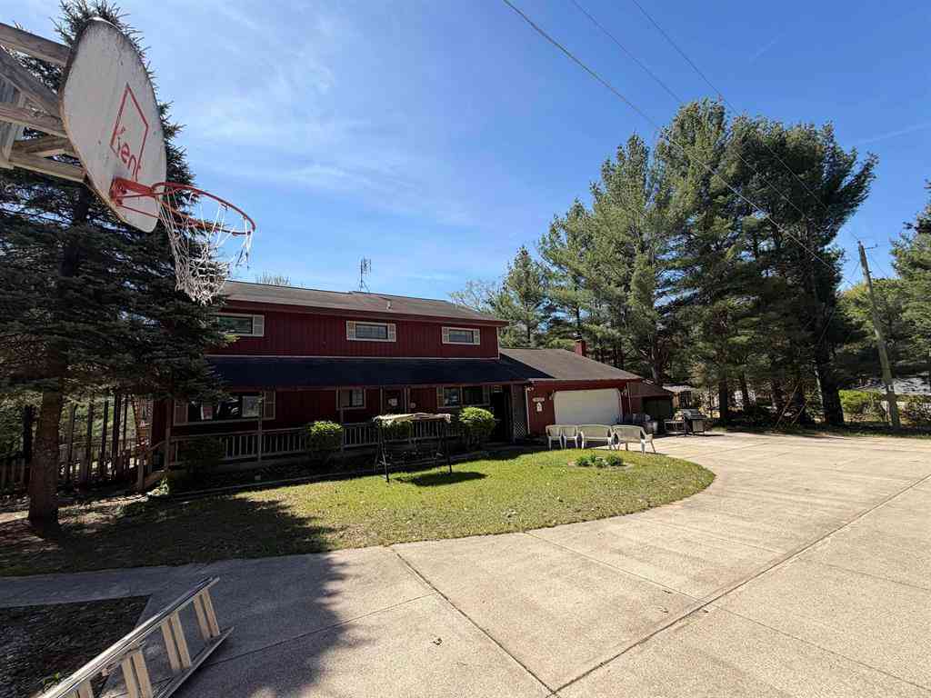 Homes For Sale - 10477 NE Black Bear Road <br/> Kalkaska, MI 49646