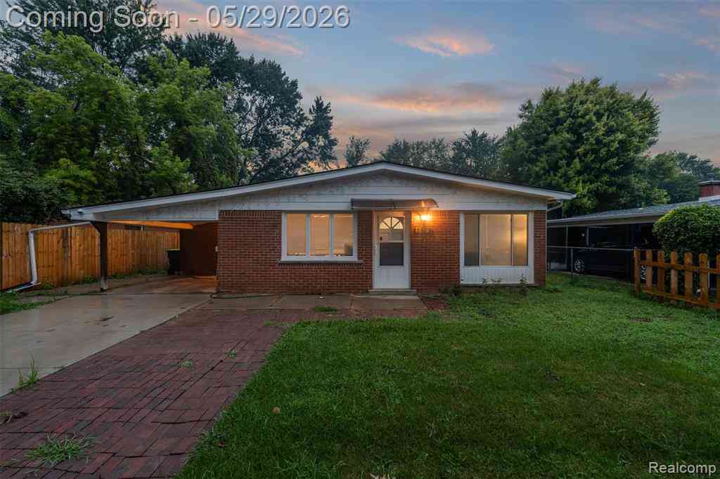 Homes For Sale - 1579 Dulong Avenue <br/> Oakland County, Madison Heights, MI 48071