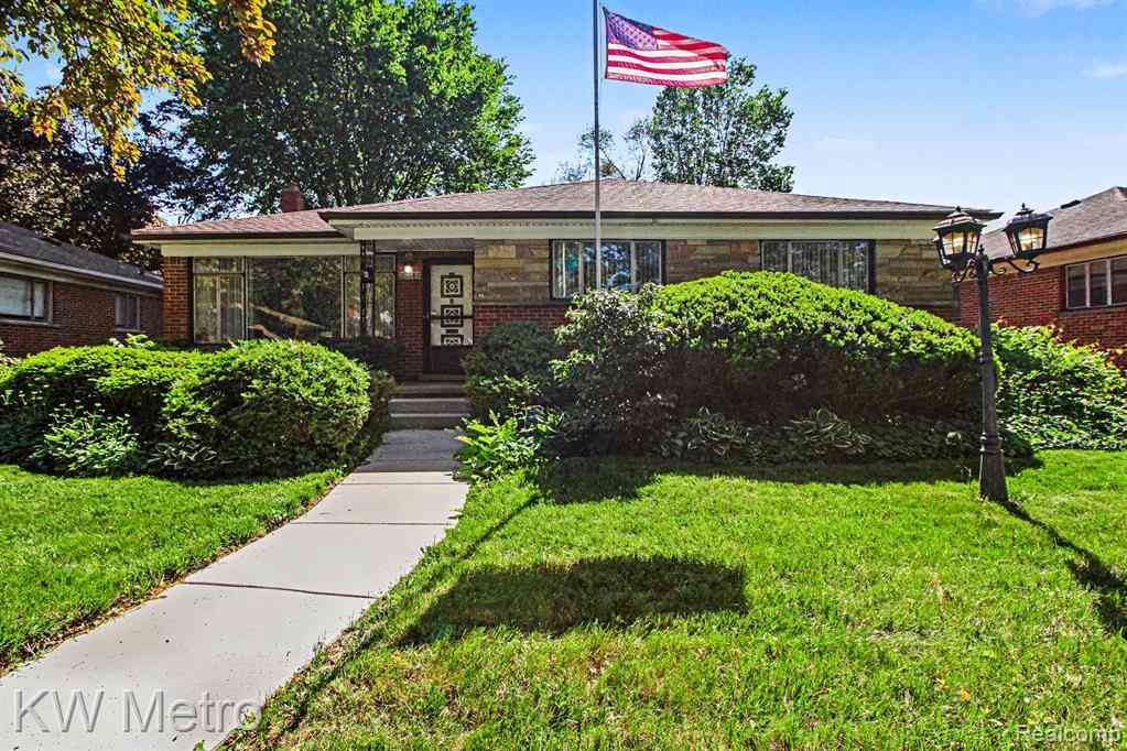 Homes For Sale - 20060 Saint Marys Street <br/> Detroit, MI 48235