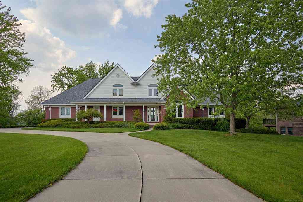 Homes For Sale - 4897 18 1/2 Mile Road <br/> Sterling Heights, MI 48314