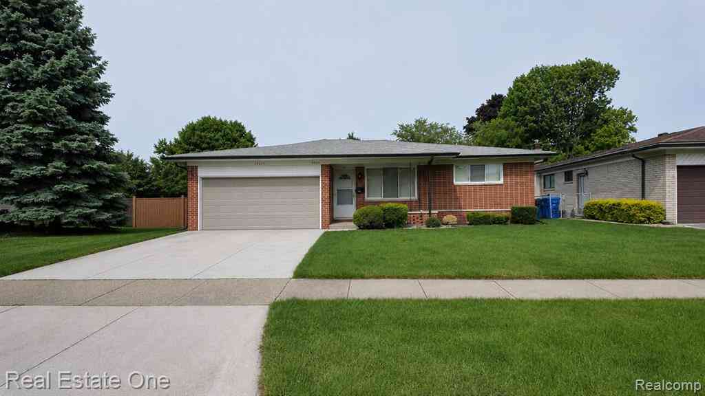 Homes For Sale - 27553 Newport Drive <br/> Warren, MI 48088