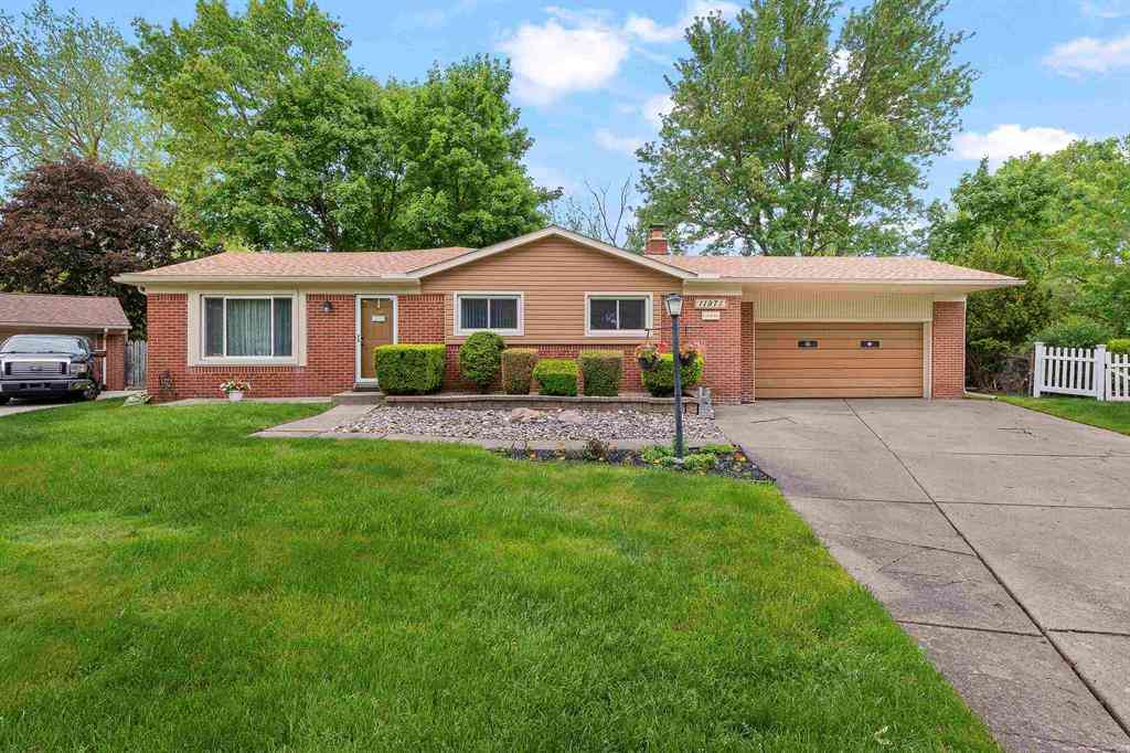 Homes For Sale - 11971 Fairview Drive <br/> Sterling Heights, MI 48312