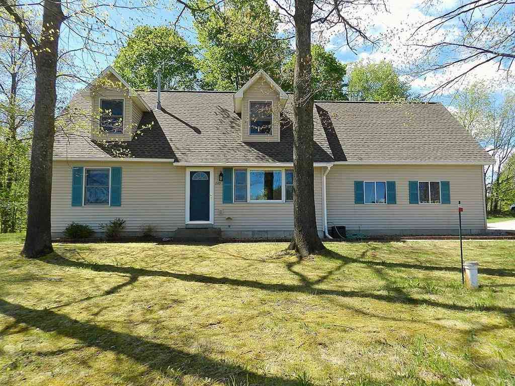 Homes For Sale - 249 Peach Tree Drive <br/> Traverse City, MI 49896