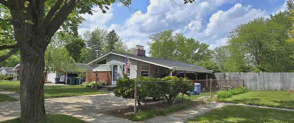 Homes For Sale - 811 Thomas Street <br/> Flushing, MI 48433