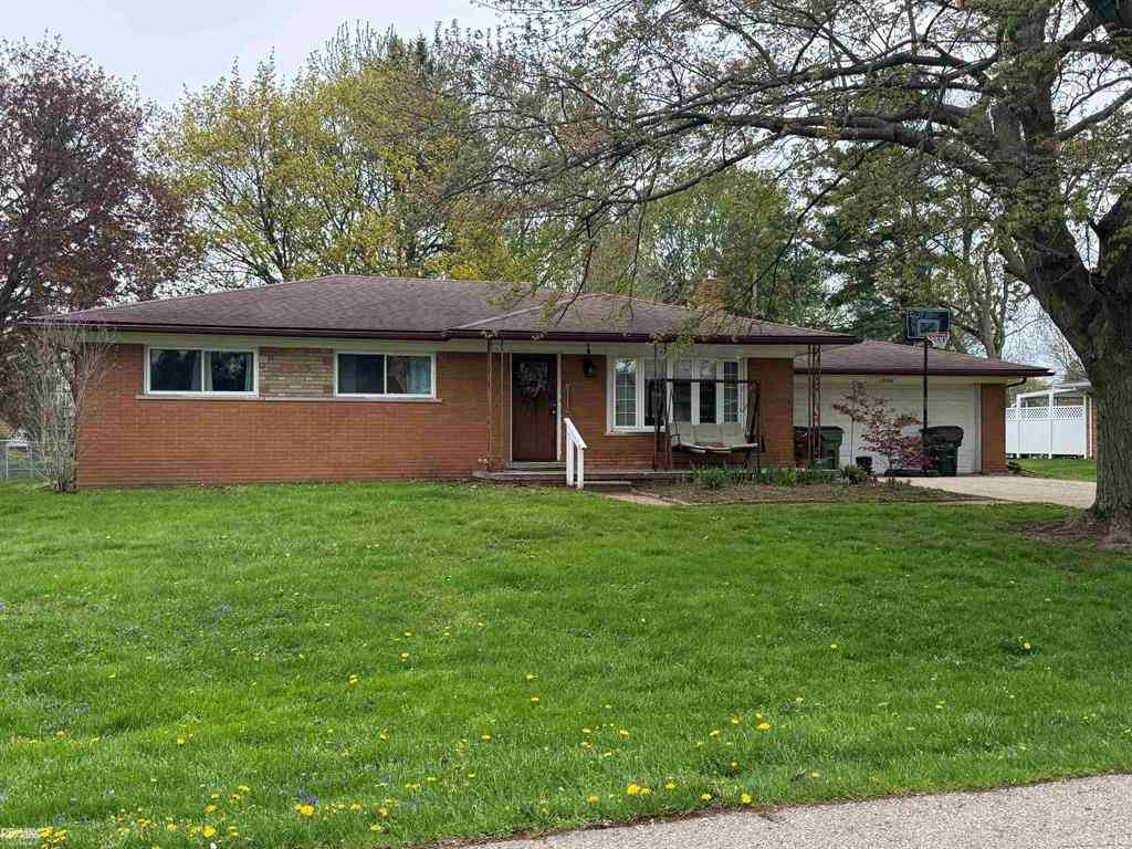 Homes For Sale - 13346 Ledwon Street <br/> Shelby Twp, MI 48315