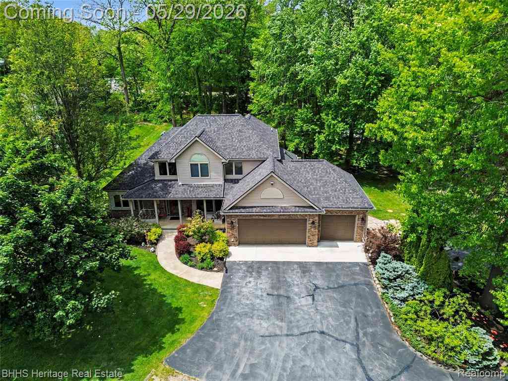 Homes For Sale - 7314 Harrington Drive <br/> Brighton, MI 48116