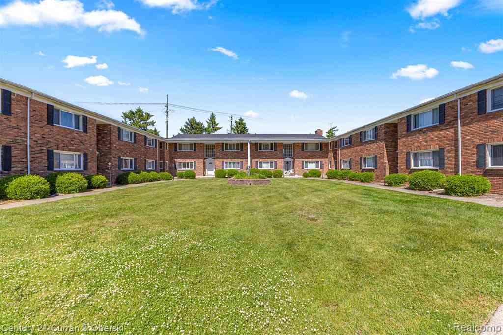 Condo For Sale - 31831 Grand River Avenue  #33<br/> Farmington, MI 48336