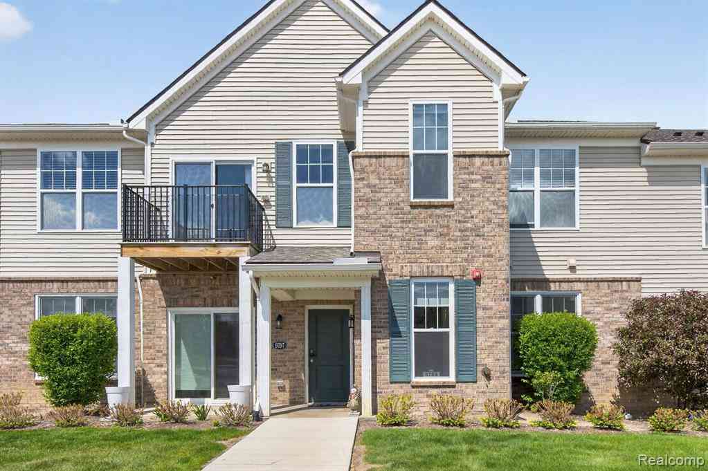 Condo For Sale - 9789 Ridge Run Street <br/> Howell, MI 48855