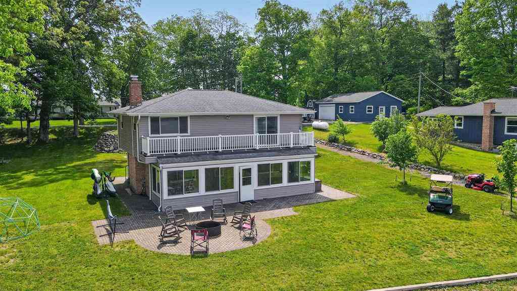 Homes For Sale - 86804 60th Street <br/> Van Buren County, Decatur, MI 49045