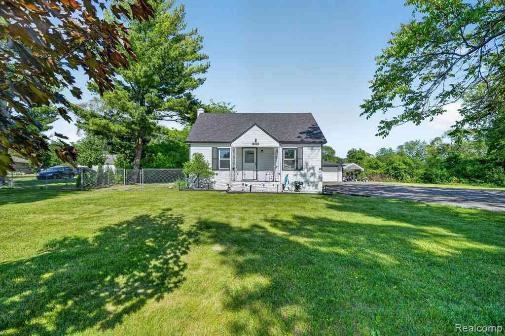 Homes For Sale - 2861 John R Road <br/> Rochester, MI 48307