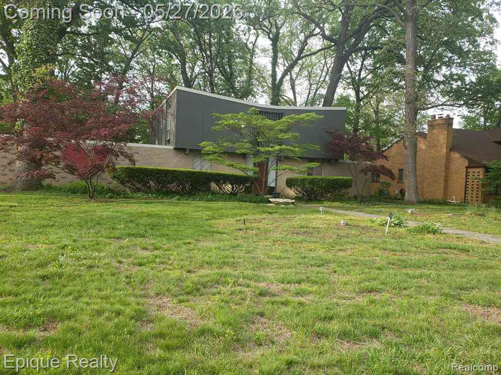 Homes For Sale - 1470 Strathcona Drive <br/> Highland Park, MI 48203