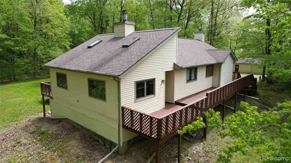 Homes For Sale - 8180 Tipsico Trail <br/> Oakland County, Holly, MI 48442