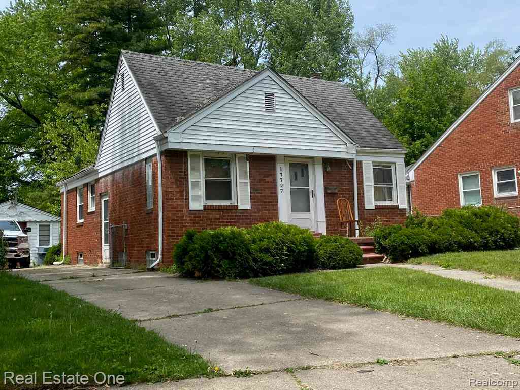 Homes For Sale - 17727 Woodbine Street <br/> Detroit, MI 48219