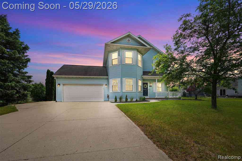 Homes For Sale - 2360 Hickory Circle Drive <br/> Howell, MI 48855