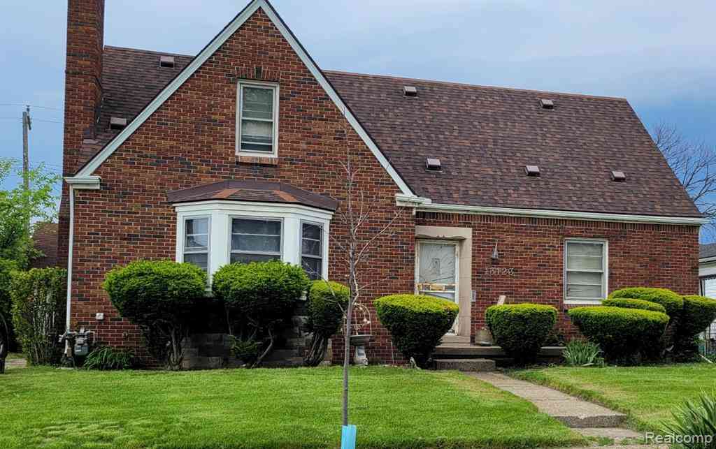 Homes For Sale - 13123 Indiana Street <br/> Detroit, MI 48238