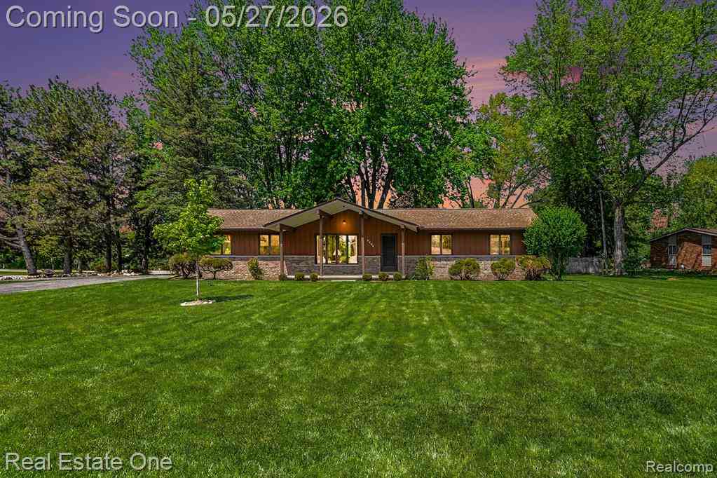 Homes For Sale - 5494 Boyne Highland Trail <br/> Clarkston, MI 48348