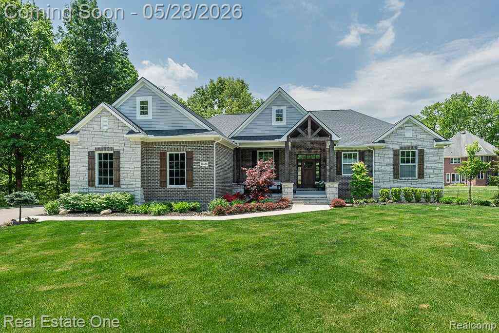 Homes For Sale - 60553 Pennington Way <br/> Rochester, MI 48306
