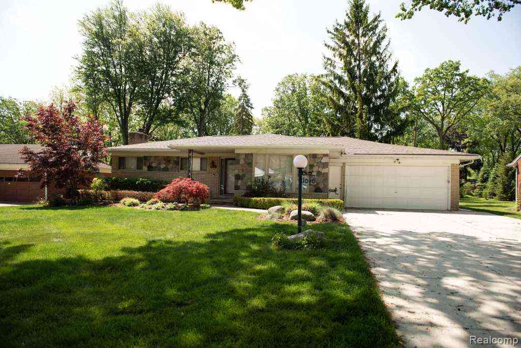 Homes For Sale - 1040 Goodale Avenue <br/> Oakland County, Clawson, MI 48017
