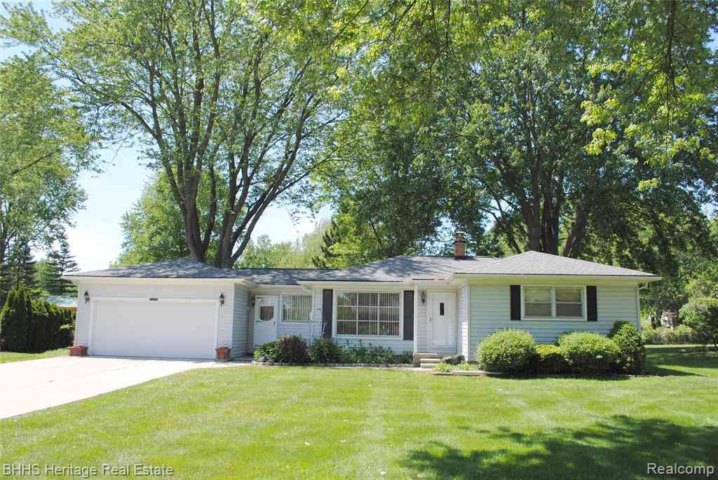 Homes For Sale - 15507 Park Lane <br/> Wayne County, Plymouth, MI 48170
