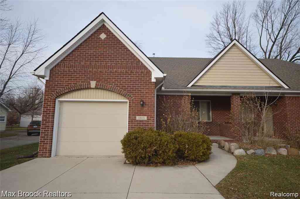 Homes For Rent - 1115 Birchwood Drive <br/> Troy, MI 48083
