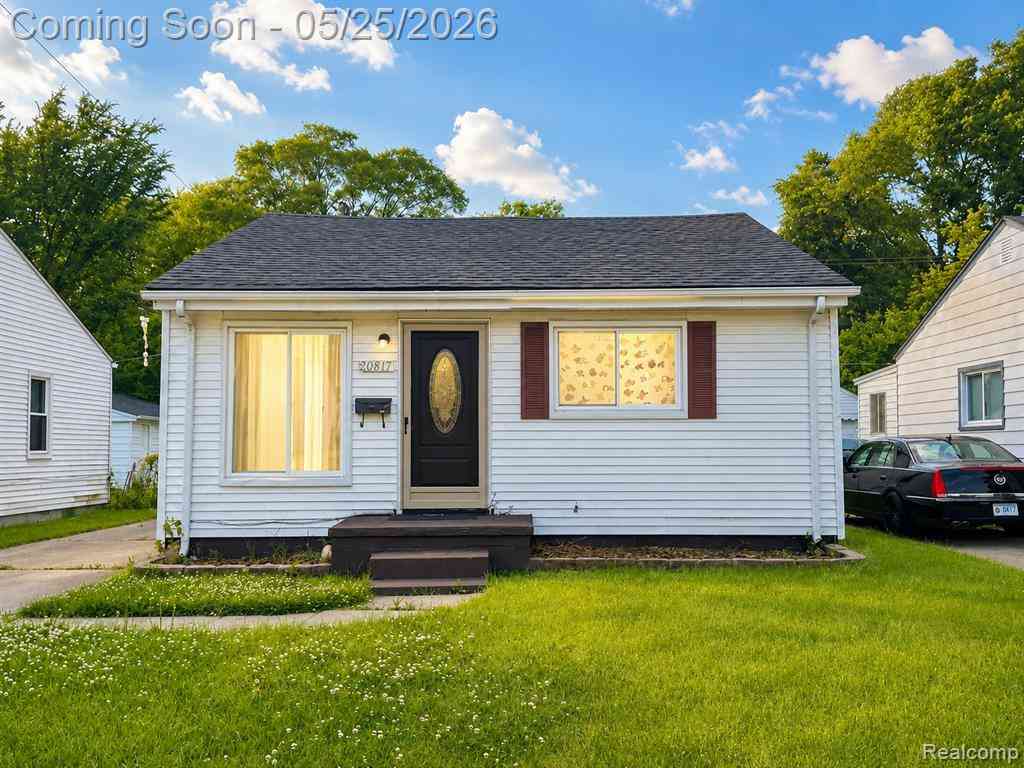 Homes For Sale - 20817 Atlantic Avenue <br/> Warren, MI 48091