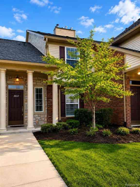 Condo For Sale - 3612 Oakmonte Boulevard <br/> Rochester, MI 48306