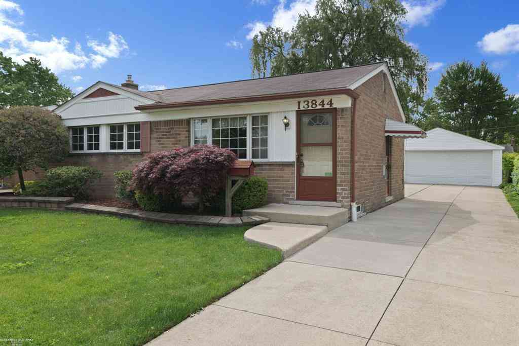 Homes For Sale - 13844 La Chene Avenue <br/> Warren, MI 48088