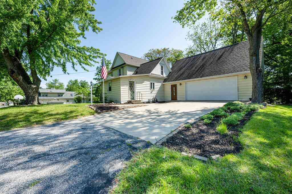 Homes For Sale - 5785 Ridge Road <br/> Stevensville, MI 49127