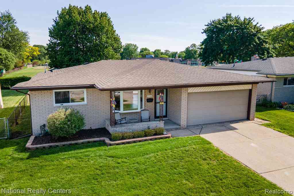 Homes For Sale - 1760 Westwood Drive <br/> Oakland County, Madison Heights, MI 48071