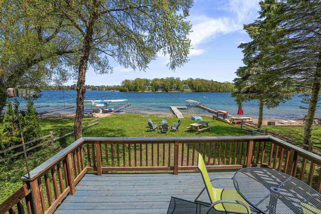 Homes For Sale - 286 Neuman Street <br/> Traverse City, MI 49685