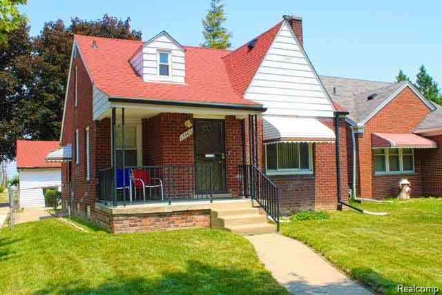Homes For Sale - 15605 Carlisle  <br/> Detroit, MI 48205