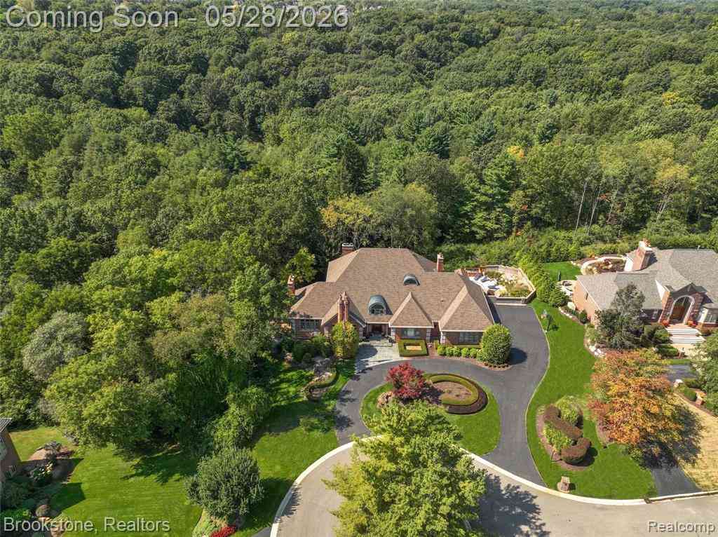 Homes For Sale - 1494 Highpoint  <br/> Rochester, MI 48306