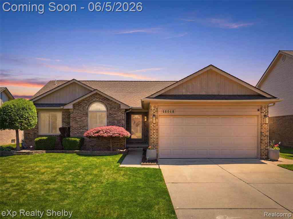 Homes For Sale - 46048 Duke Drive <br/> Macomb County, New Baltimore, MI 48051