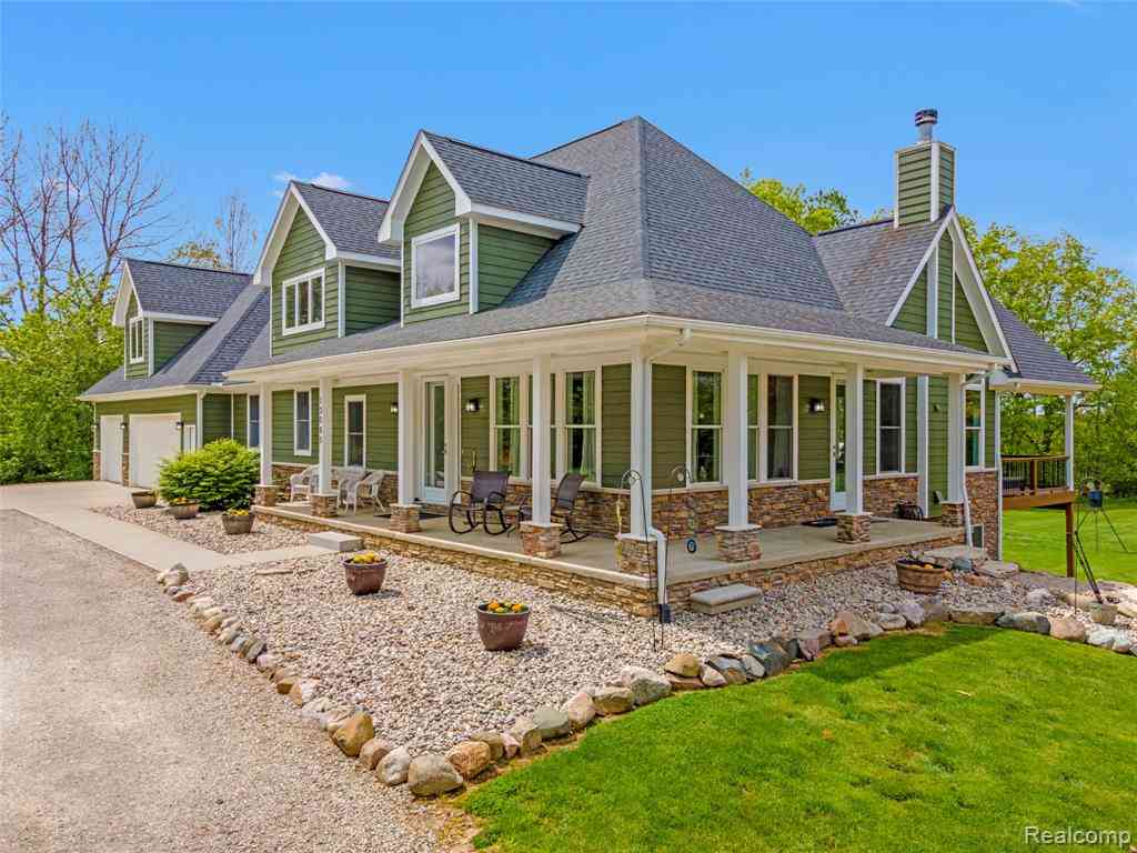 Homes For Sale - 13085 Rohn Road <br/> Fenton, MI 48430