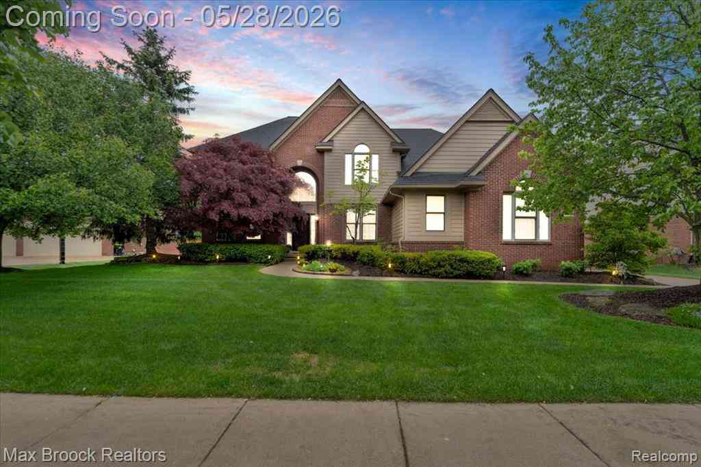 Homes For Sale - 47071 Northumberland Street <br/> Novi, MI 48374