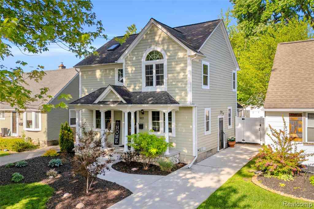 Homes For Sale - 3825 Elmhurst Avenue <br/> Royal Oak, MI 48073