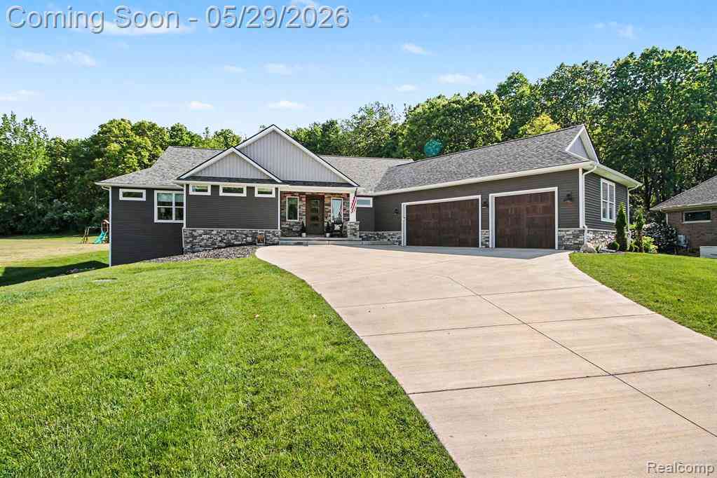Homes For Sale - 4112 Prairie Rose Drive <br/> Howell, MI 48843