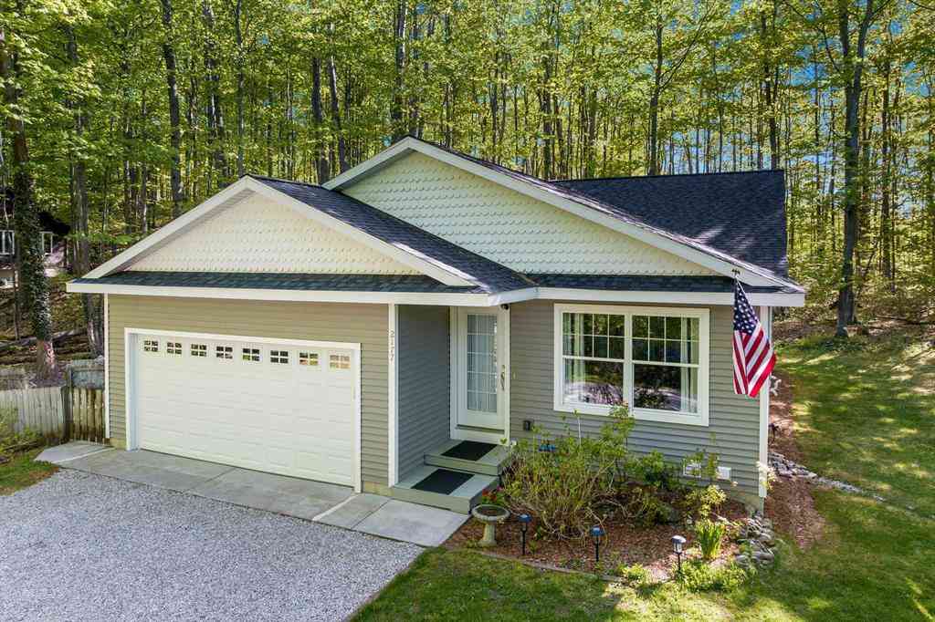 Homes For Sale - 2177 N Jacobson Road <br/> Leelanau County, Suttons Bay, MI 49682