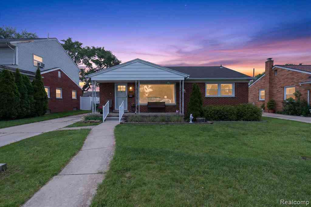 Homes For Sale - 6601 Elizabeth Street <br/> Garden City, MI 48135