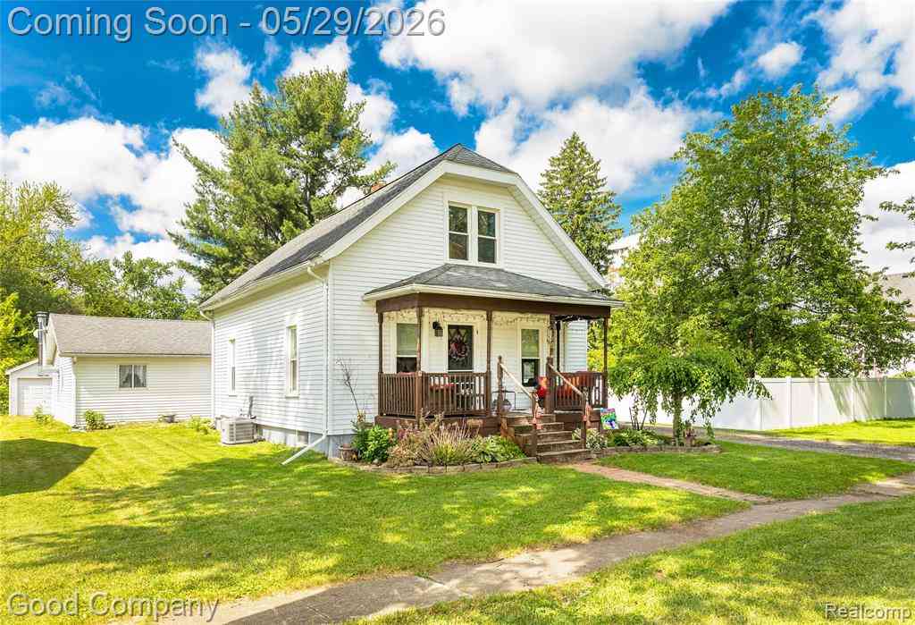 Homes For Sale - 140 W Vesey Street <br/> Petersburg, MI 49270