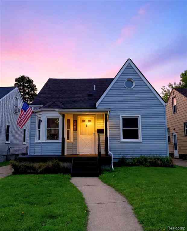 Homes For Sale - 640 Wordsworth Street <br/> Ferndale, MI 48220