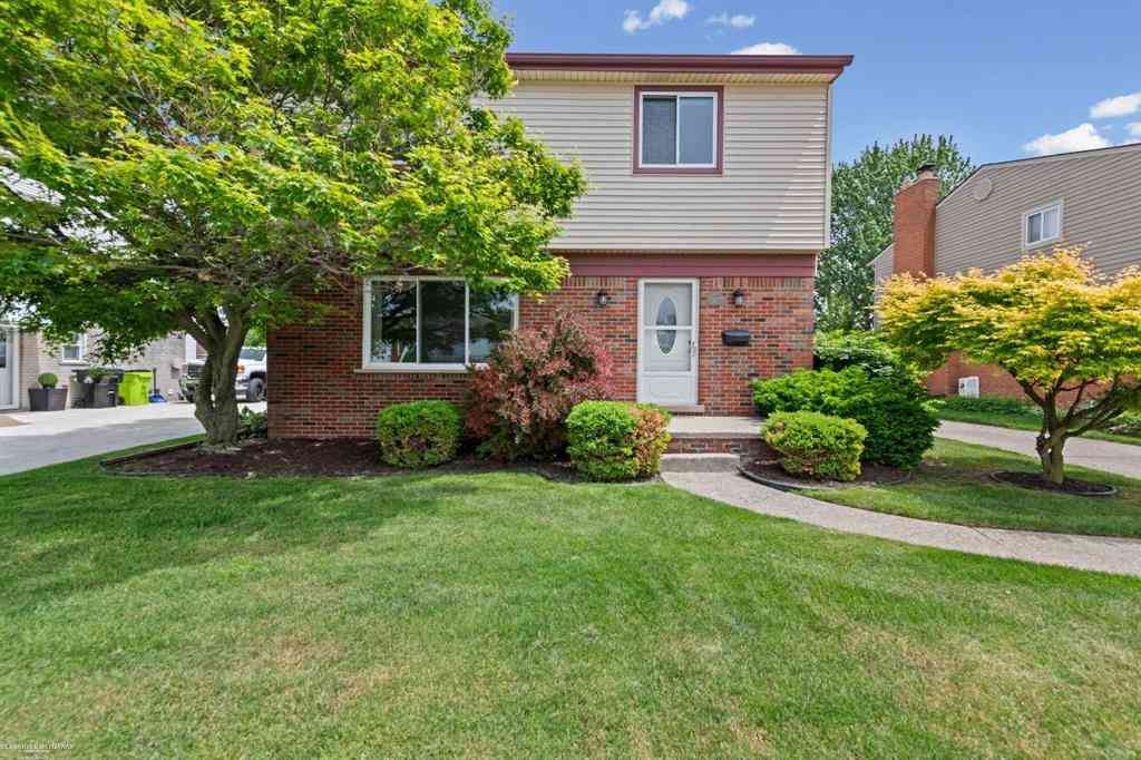 Homes For Sale - 28070 Garfield Street <br/> Macomb County, Roseville, MI 48066