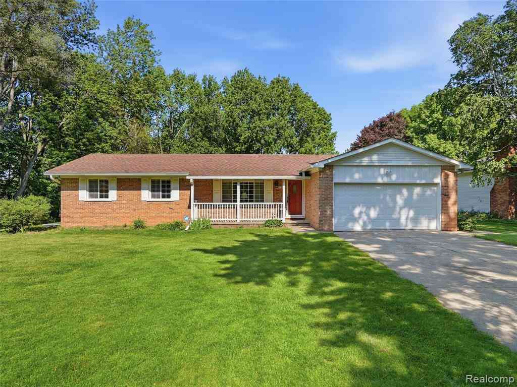 Homes For Sale - 5059 Kidder Road <br/> Lapeer County, Almont, MI 48003