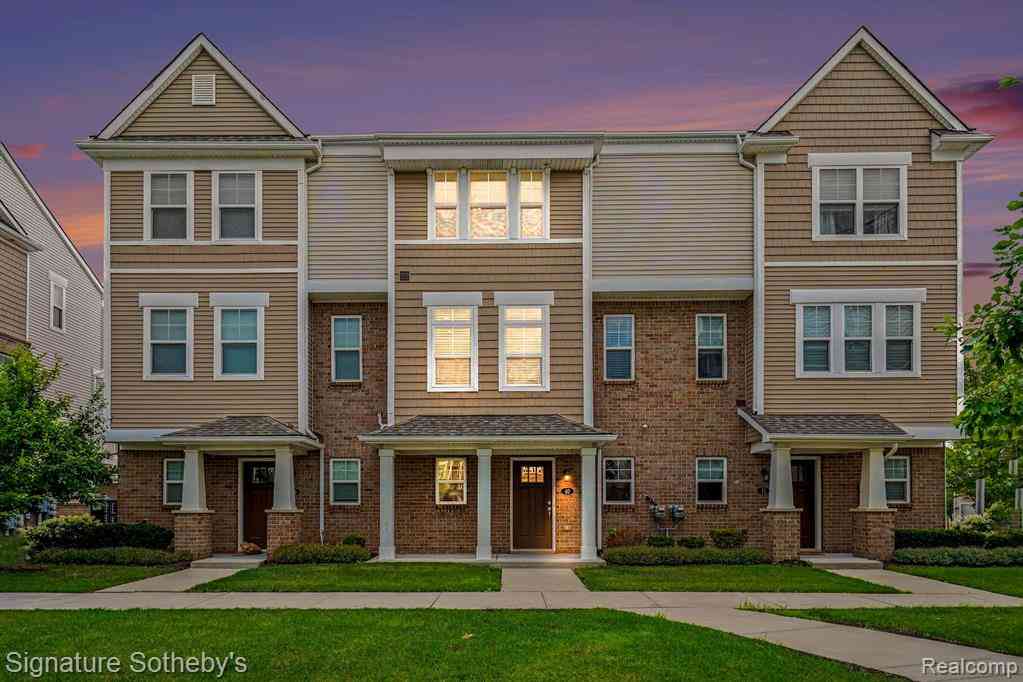 Condo For Sale - 2500 Normandy Road  #40<br/> Royal Oak, MI 48073